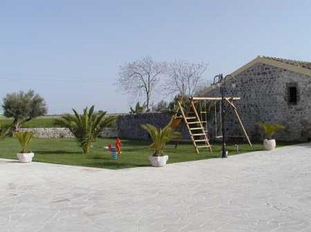 Oasi Di Cava Ispica Villa Pietre Nere San Zagaria Exterior foto
