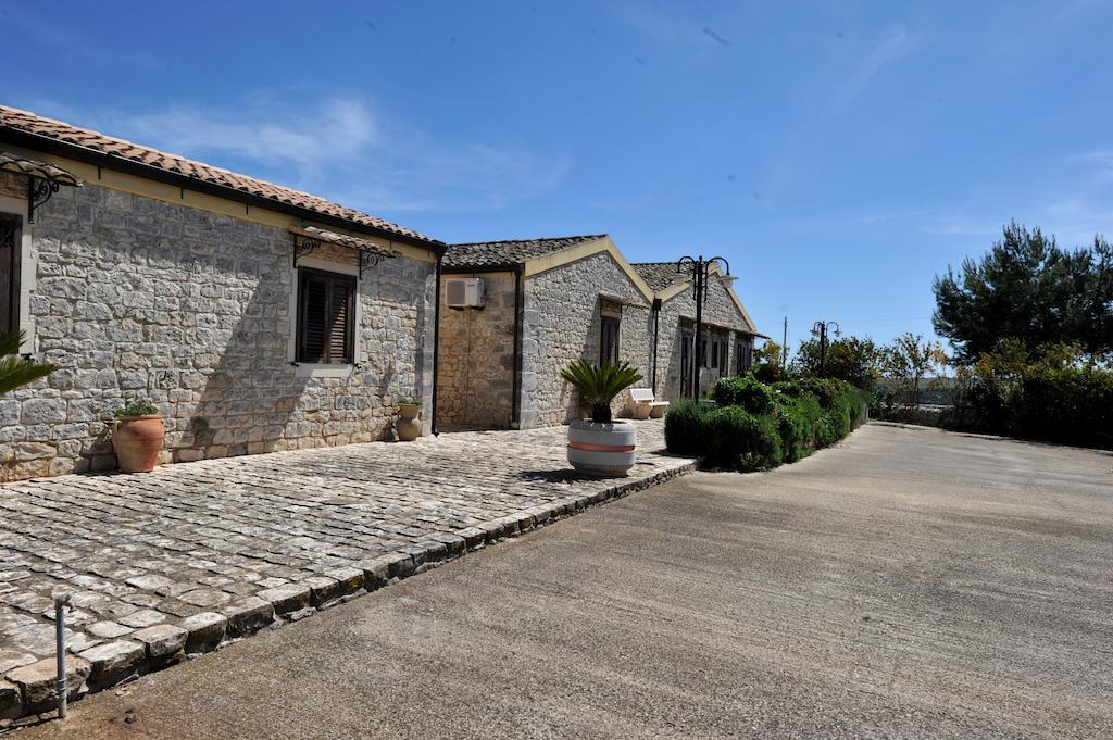 Oasi Di Cava Ispica Villa Pietre Nere San Zagaria Exterior foto