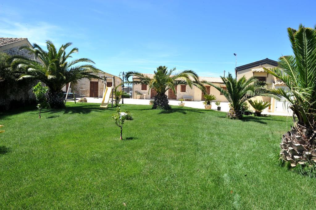 Oasi Di Cava Ispica Villa Pietre Nere San Zagaria Exterior foto
